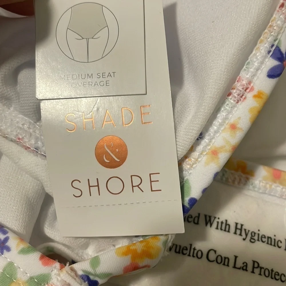 Shade & Shore swimsuit woman one piece white floral med coverage New Sz S
